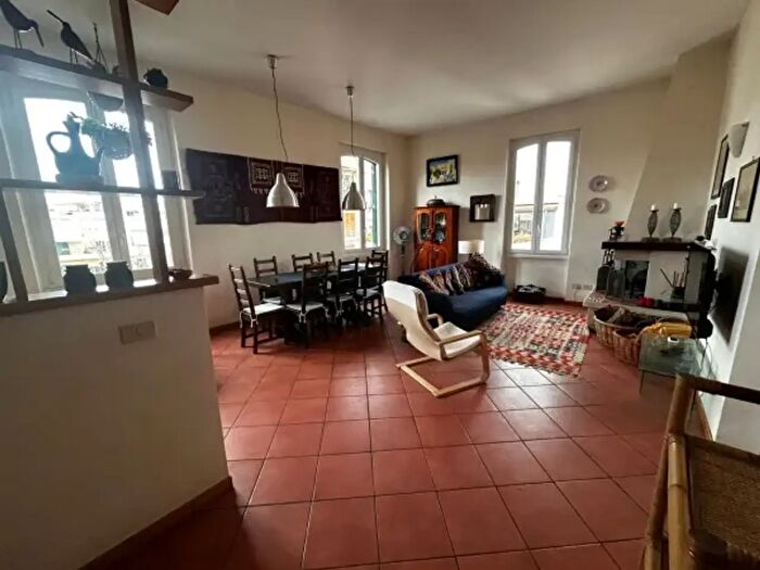 Appartamento trilocale in affitto in Via della Fontana, Nettuno