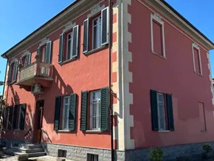 Casa con 6 locali in vendita in Via Papa Giovanni XXIII a, Frugarolo