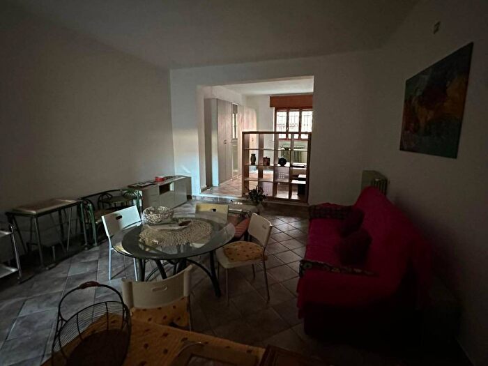 Appartamento bilocale in affitto in Via Garbiglia, Semicentro, Vigevano