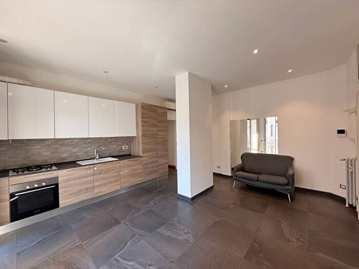 Appartamento trilocale in affitto in Via Romolo Gessi, Washington, Milano