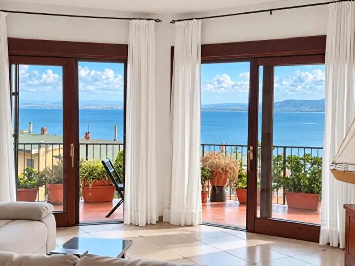 Appartamento con 5 locali in vendita in Monte Argentario