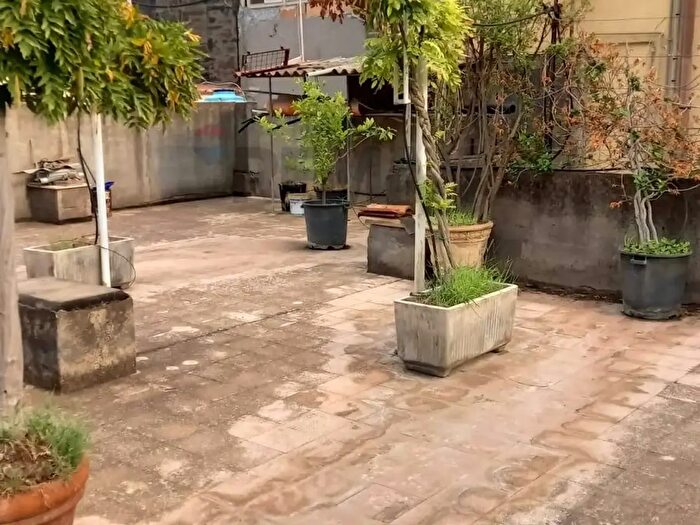 Casa trilocale in vendita in Via Ferlito, Catania