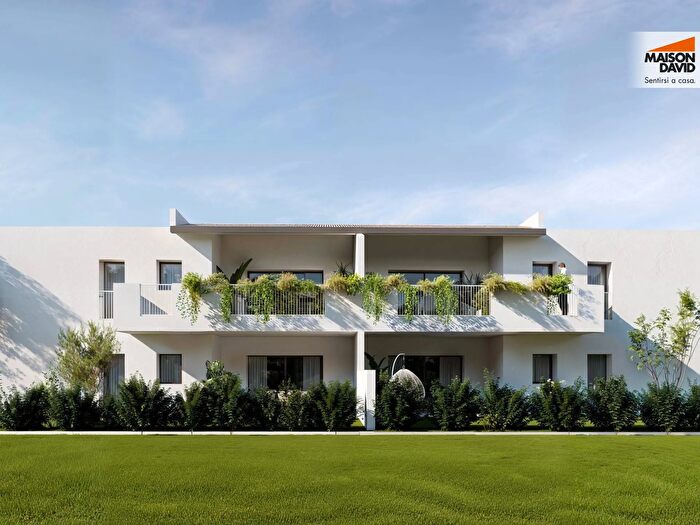 Appartamento con 5 locali in vendita in Via G Perlasca, Thiene