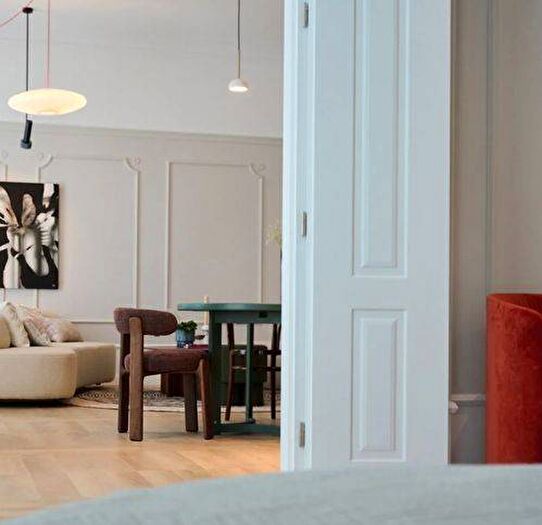 Appartamento trilocale in affitto in Via Cerva, Borgogna Largo Augusto, Milano