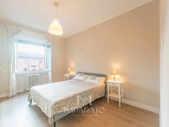 Appartamento trilocale in vendita in Via Console Marcello, Milano