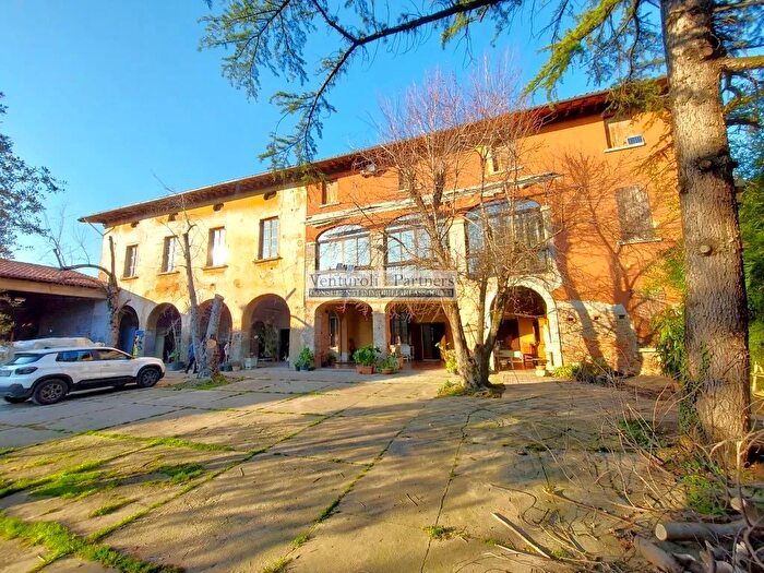 Casa con 8 locali in vendita in Via Aspes, San Zeno Naviglio