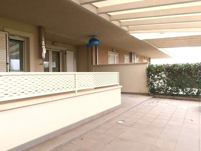 Appartamento trilocale in affitto in Viale Diana, Pinarella, Cervia