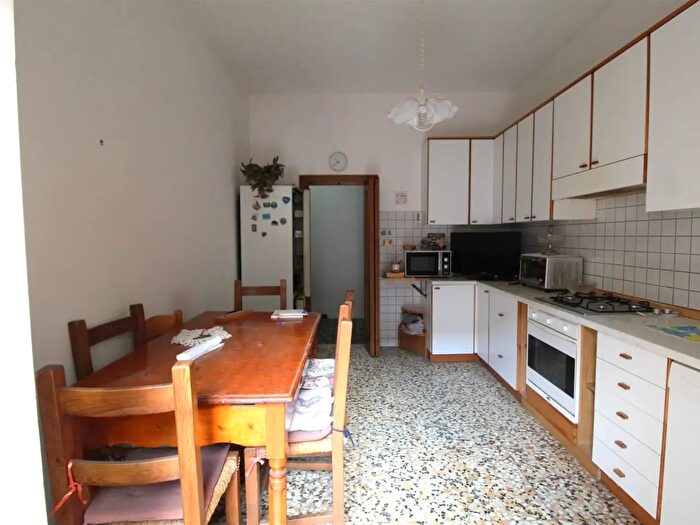 Appartamento trilocale in vendita in Poggibonsi