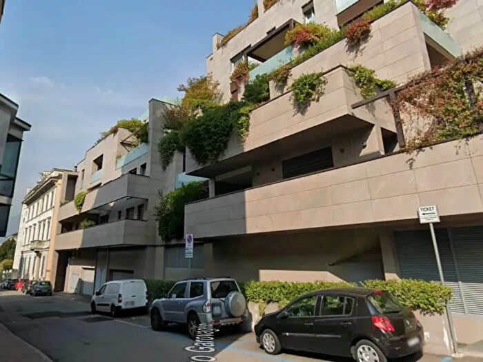 Appartamento bilocale in affitto in Via Santo Garovaglio, Como