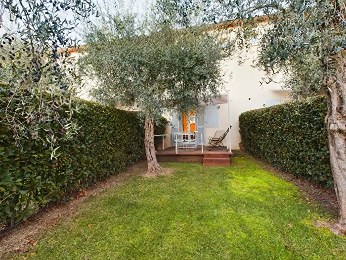 Casa trilocale in vendita in Tenimenti d'Alessandro, Cortona