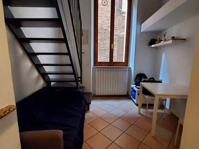 Appartamento monolocale in affitto in Via Cesare Caporali, Centro Storico, Perugia