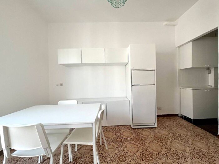 Appartamento bilocale in affitto in Via delle Leghe, Pasteur, Milano