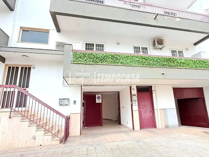 Appartamento trilocale in vendita in Via Bari, Adelfia