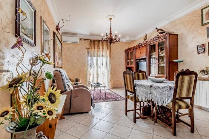 Casa con 6 locali in vendita in Via Collacchio, Gallicano Nel Lazio