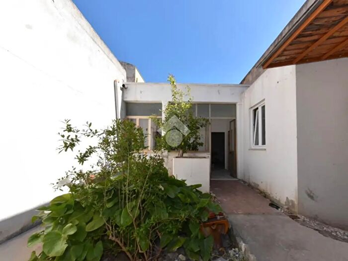 Casa trilocale in vendita in Via Alessandro III, Cagliari