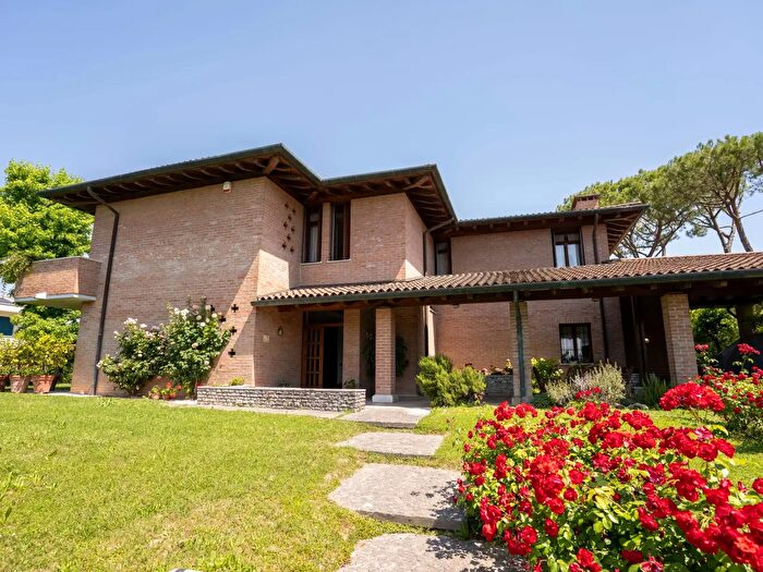 Casa con 10 locali in vendita in Via Roma, San Stino di Livenza