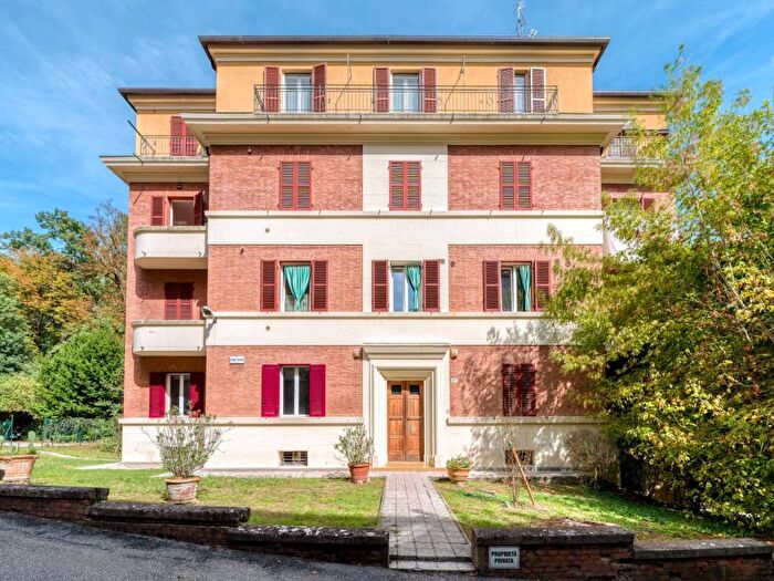 Appartamento trilocale in affitto in Via Mezzacosta, Colli San Mamolo, Bologna