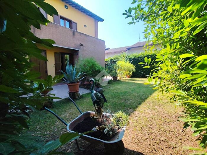 Casa con 6 locali in vendita in Via Monte Cervara, Sanmagno Sterpete Corvia, Foligno