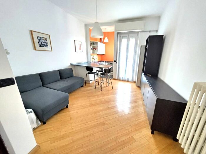 Appartamento bilocale in affitto in Via Vincenzo Foppa, Solari, Milano