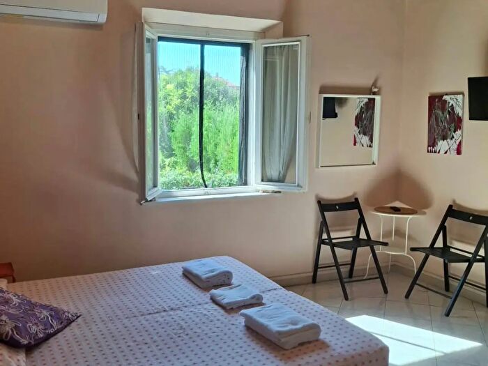 Appartamento trilocale in vendita in Via Pietrasantina, Pisa