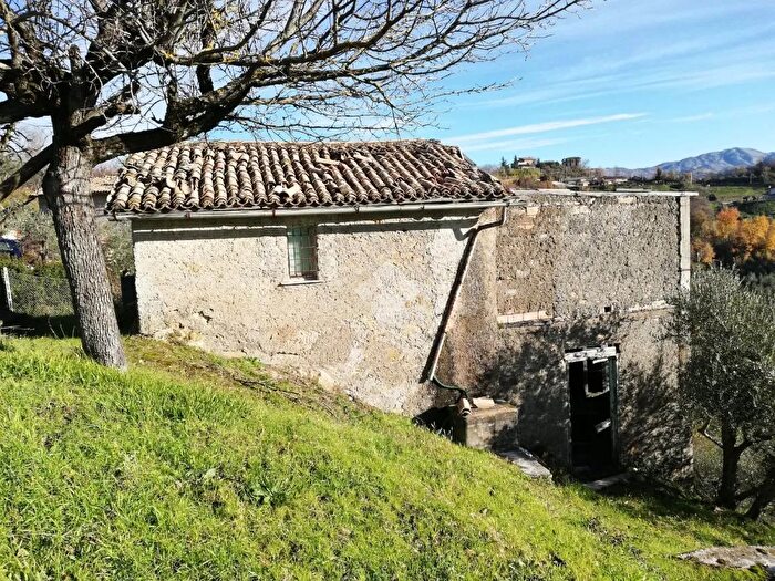 Casa monolocale in vendita in Contrada Colli, Olevano Romano