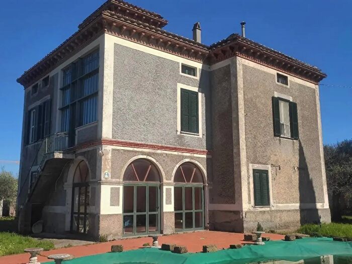 Casa con 10 locali in vendita in Rimembranze, Amelia