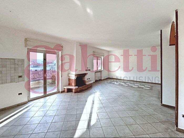 Appartamento quadrilocale in vendita in Via Luigi Pirandello, Telese