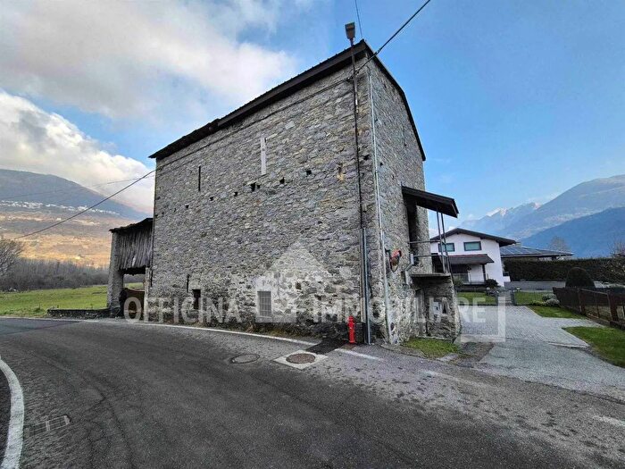 Case in Vendita e in Affitto - 2