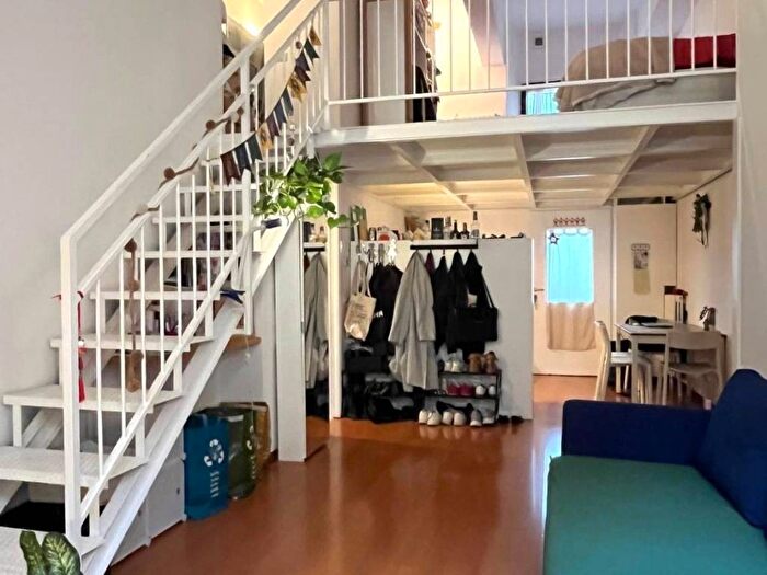 Appartamento bilocale in affitto in Alzaia Naviglio Pavese, Navigli Darsena, Milano