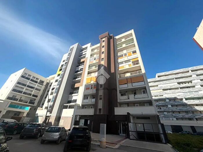 Appartamento quadrilocale in vendita in Via Onofrio Dellisanti, Barletta