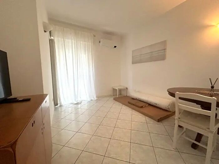 Appartamento quadrilocale in affitto in Via Bologna, Cattolica