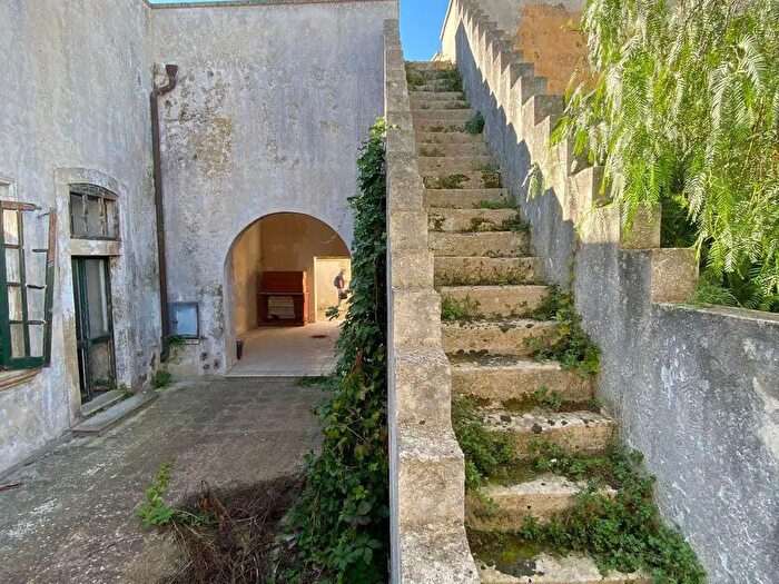Casa con 8 locali in vendita in Via Convento, Diso