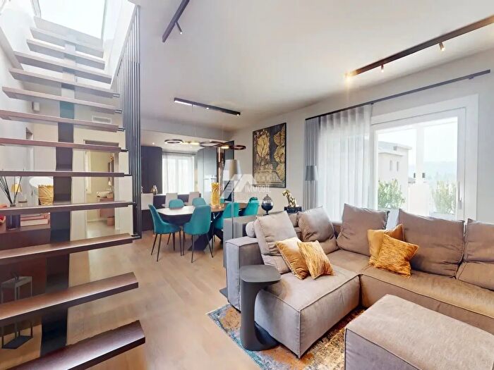 Appartamento quadrilocale in vendita in Via Chiusure, Brescia