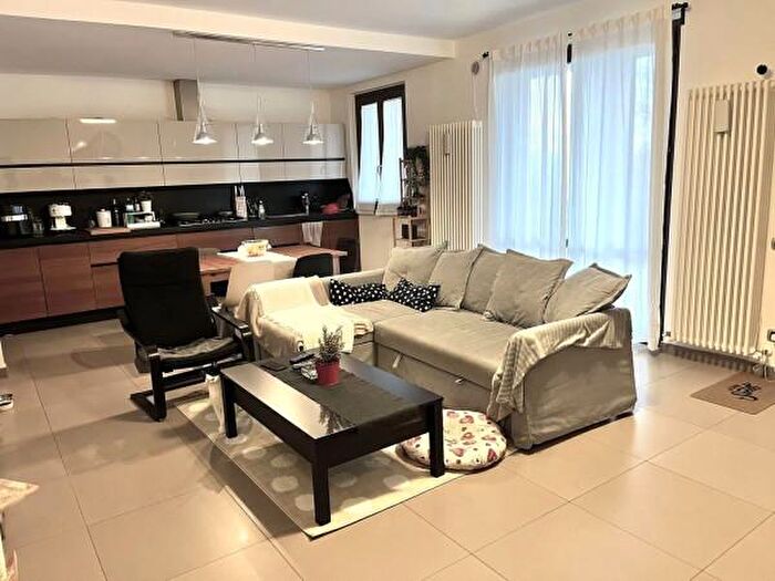 Appartamento quadrilocale in vendita in Via Sandro Pertini, Urbino