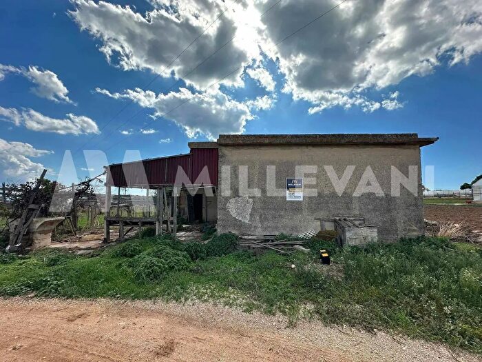 Casa quadrilocale in vendita in Contrada Boscorotondo Snc, Scicli