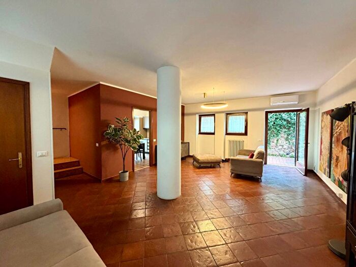 Casa con 6 locali in affitto in Rigaste San Zeno, San Zeno, Verona