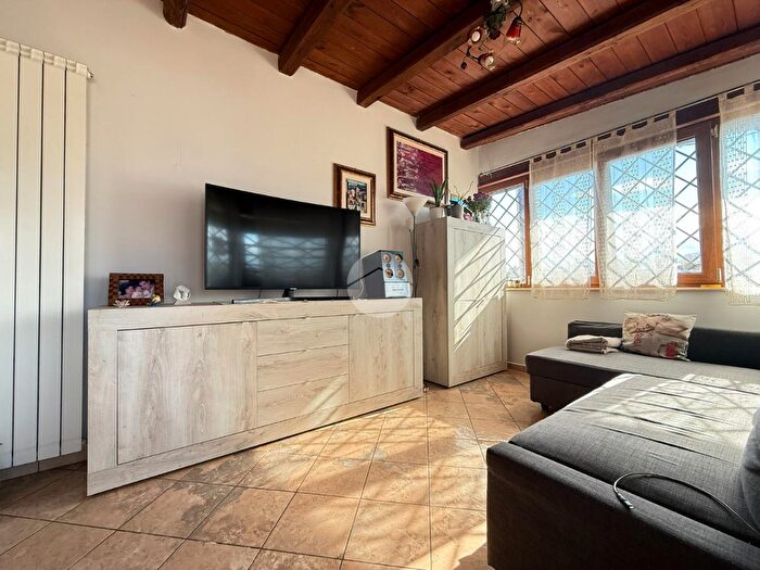 Casa trilocale in vendita in Via Quadrelle, Palestrina