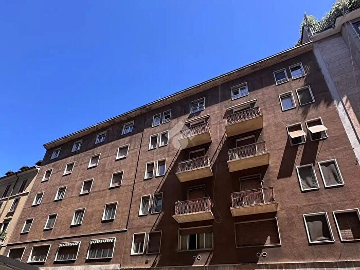 Appartamento trilocale in vendita in Via Panfilo Castaldi, Milano