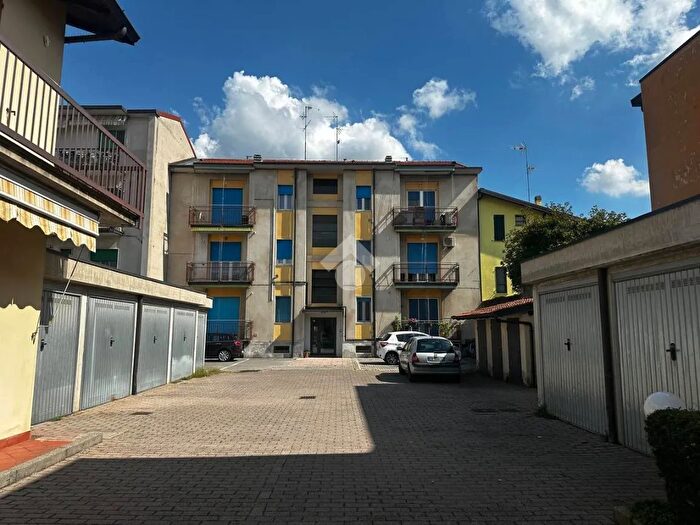 Appartamento bilocale in vendita in Viale Riccardo Gavazzi, Melzo