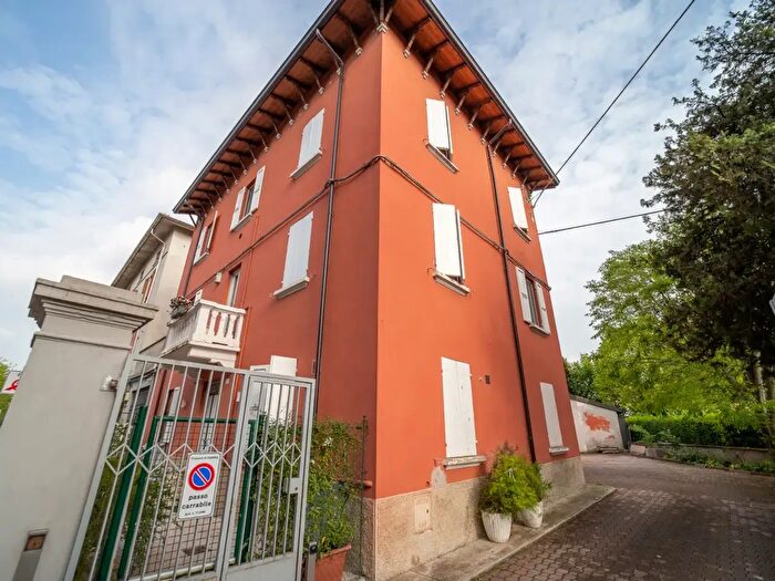 Appartamento trilocale in vendita in Via Martiri della Liberazione, Parma