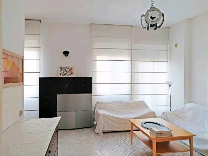 Appartamento trilocale in affitto in Viale Monte Nero, Montenero, Milano