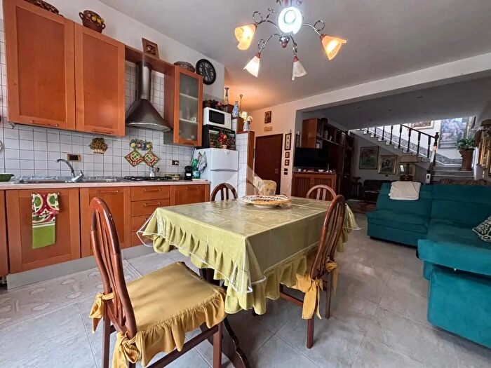 Appartamento quadrilocale in vendita in Via Pietro Toselli, Cerignola