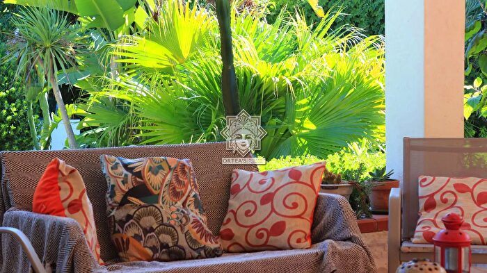 Casa con 8 locali in vendita in Via del Panfilo, Siracusa