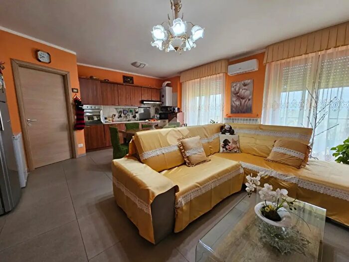 Appartamento quadrilocale in vendita in Via Colacchio, Torremaggiore