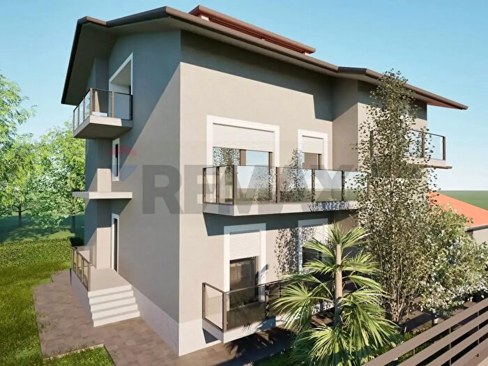 Case in Vendita e in Affitto - 3