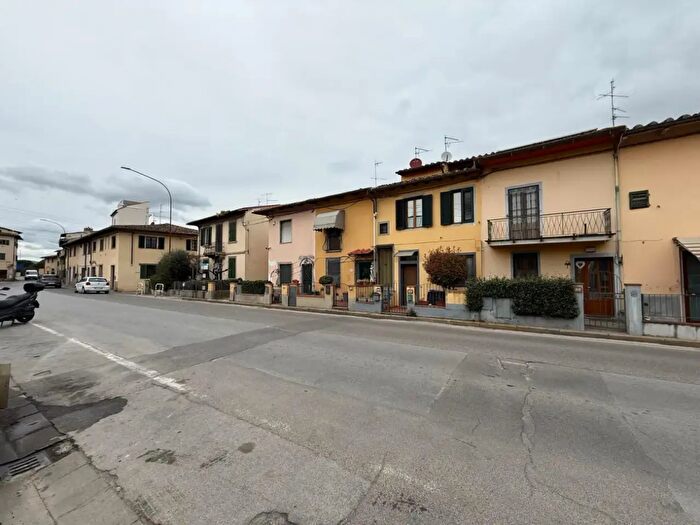 Appartamento trilocale in vendita in Via Pisana, Scandicci