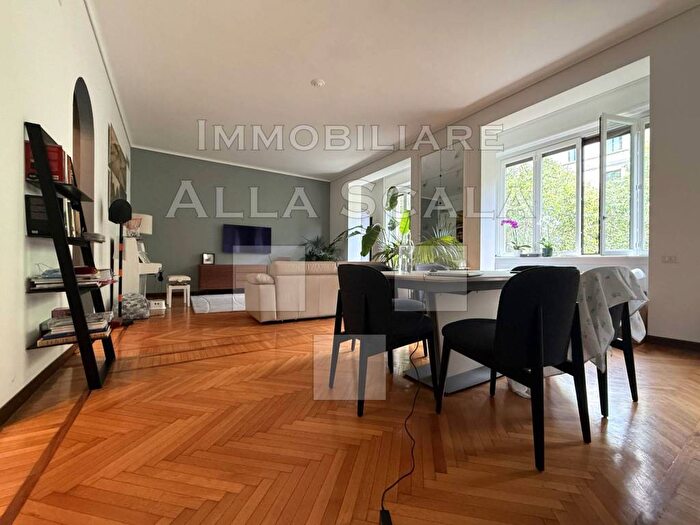 Appartamento con 5 locali in affitto in Via Leone Pancaldo, Morgagni, Milano
