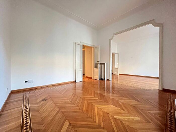 Appartamento con 5 locali in affitto in Viale Monte Nero, Montenero, Milano