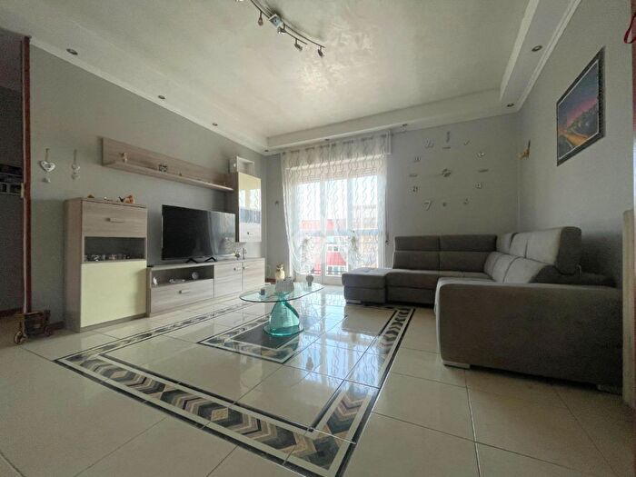 Appartamento trilocale in vendita in Via Rosario, Cremona