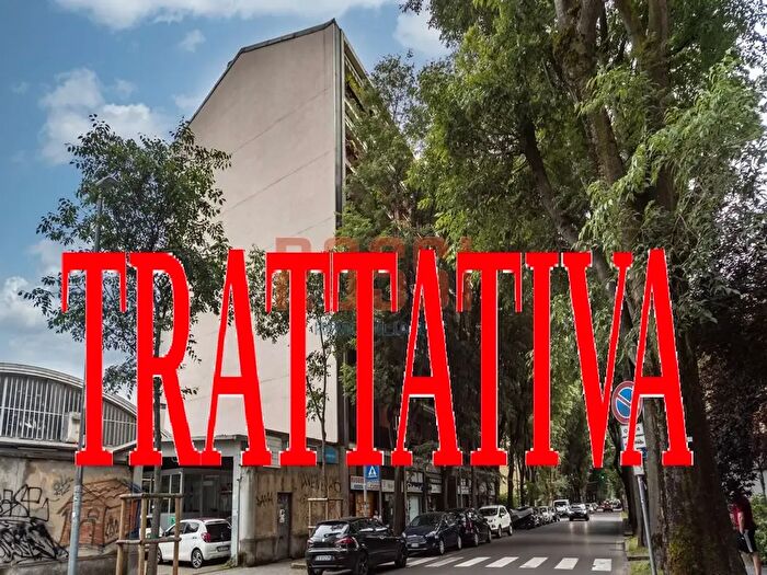 Appartamento trilocale in affitto in Via Buonarroti, Monza